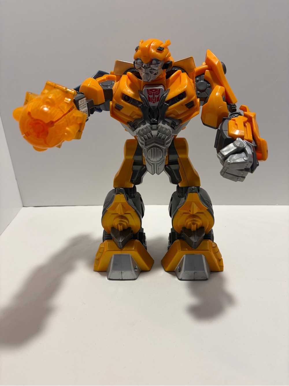 Transformers Robo Power Revving Robots “Bumblebee”